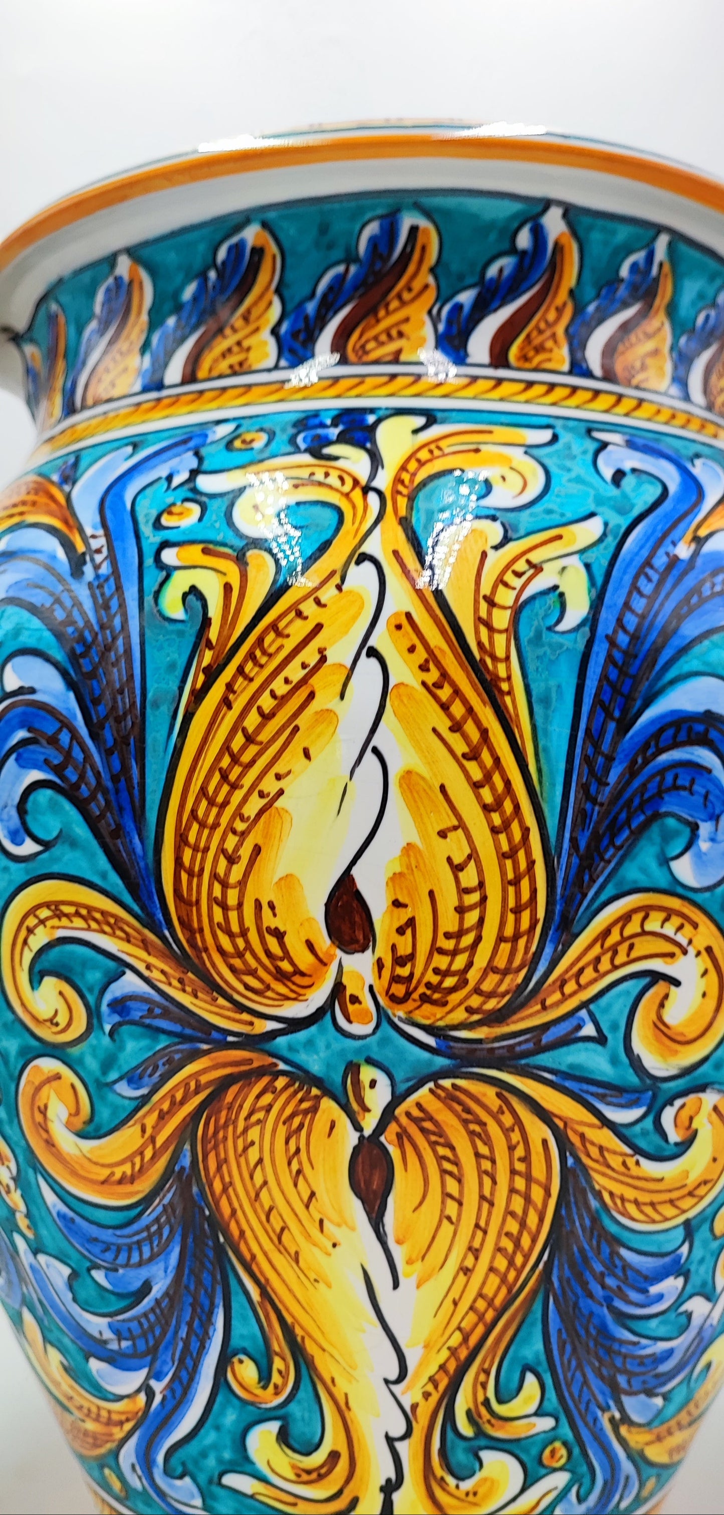 Ceramic home decor