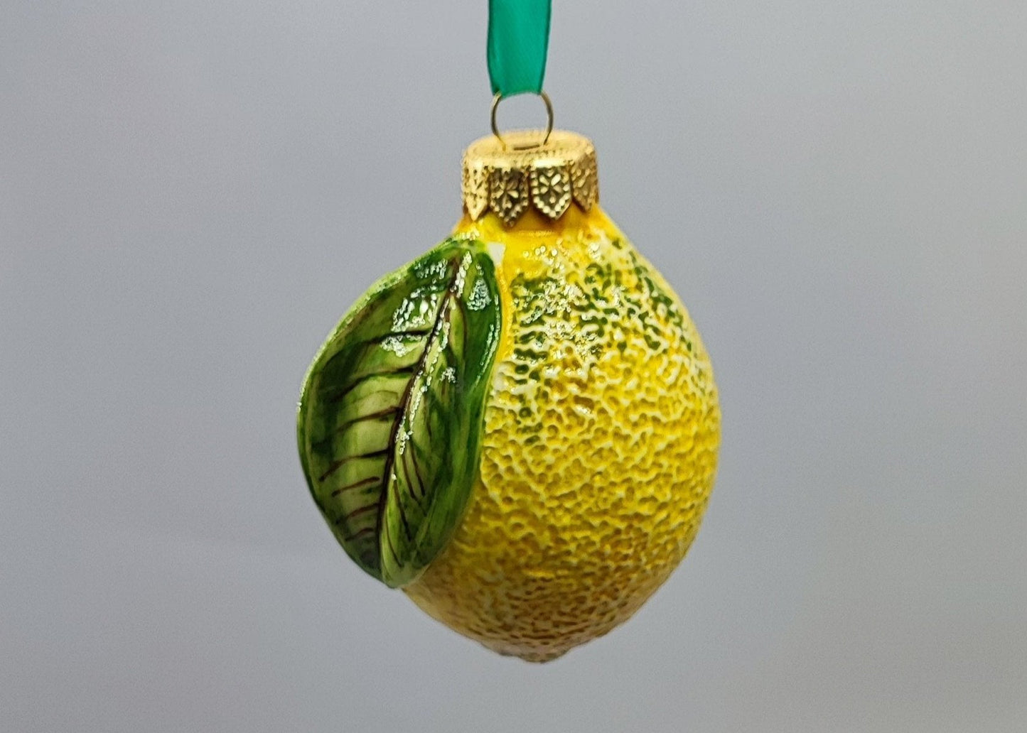 Ceramica di Caltagirone Xmas Tree Fruit Balls – Handcrafted Sicilian Elegance