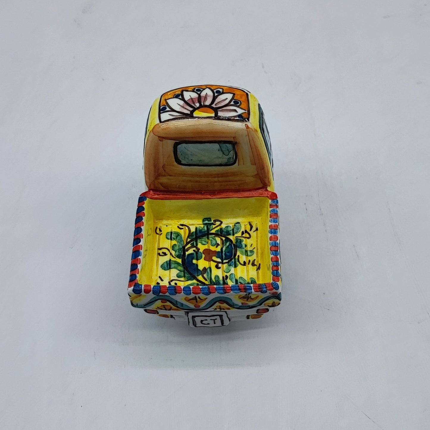 Handcrafted 13x9cm Caltagirone Piaggio Ape Ceramic Favor