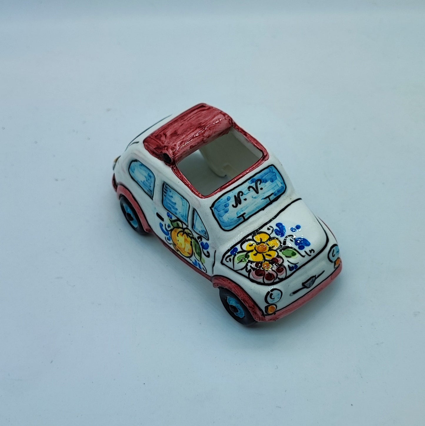 Cinquecento, Caltagirone ceramic vehicle