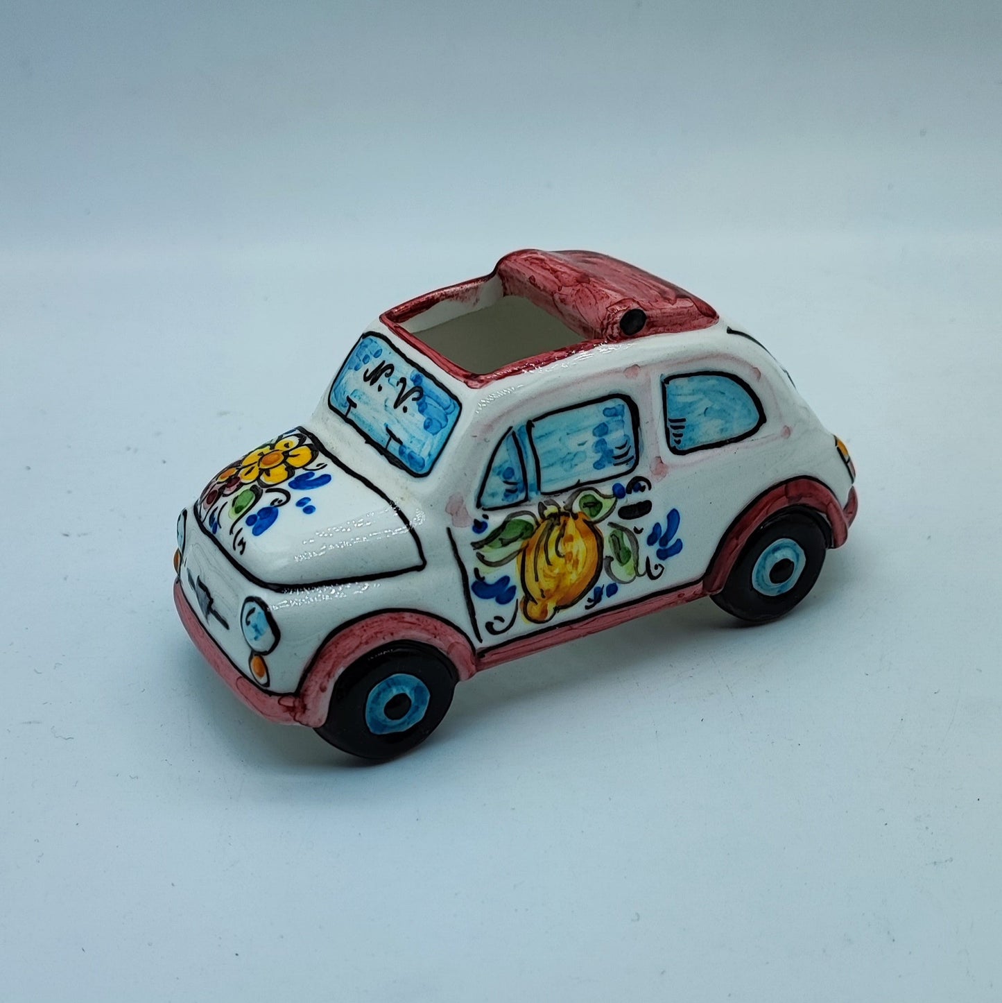 Cinquecento, Caltagirone ceramic vehicle