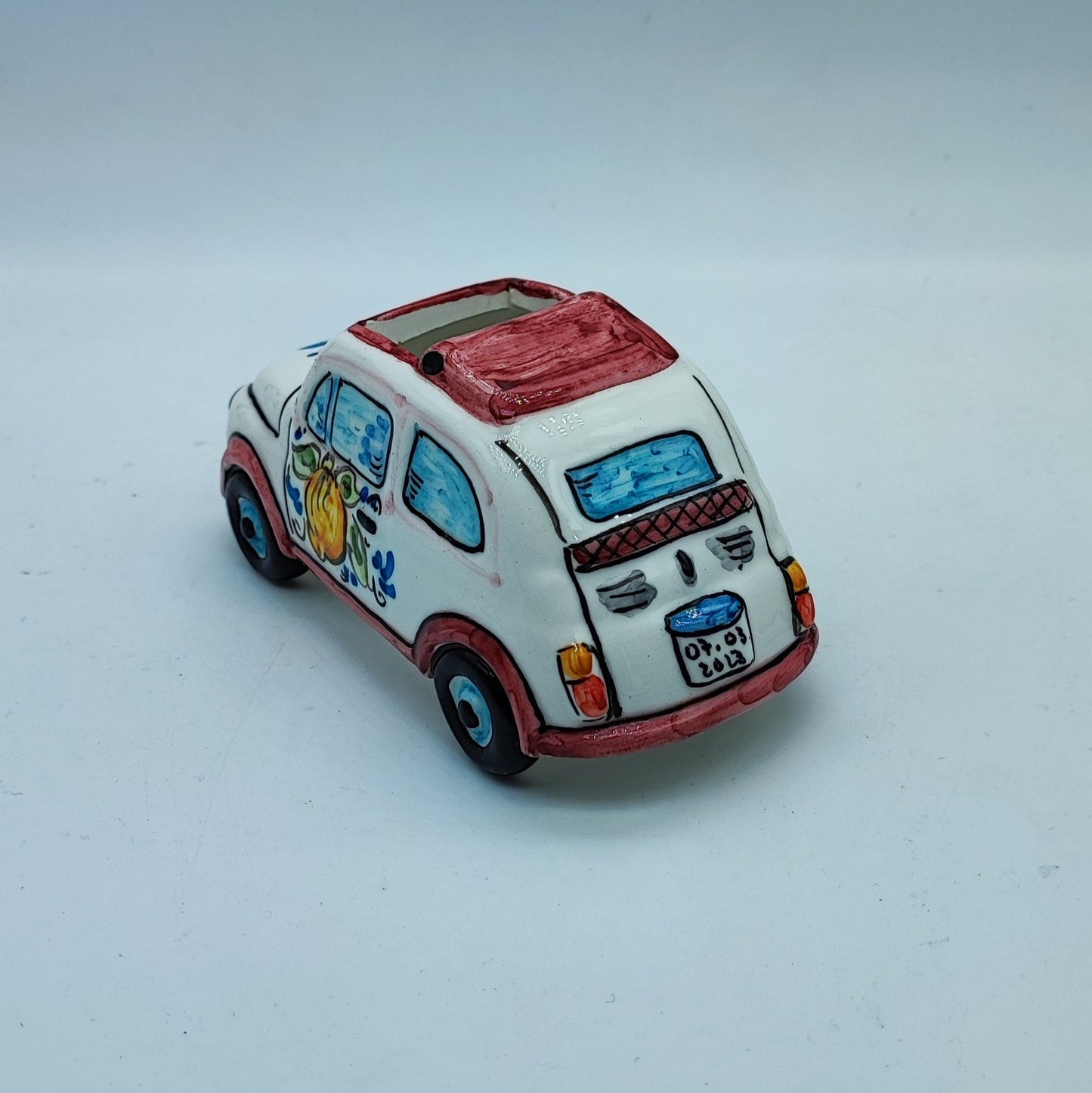 Cinquecento, Caltagirone ceramic vehicle