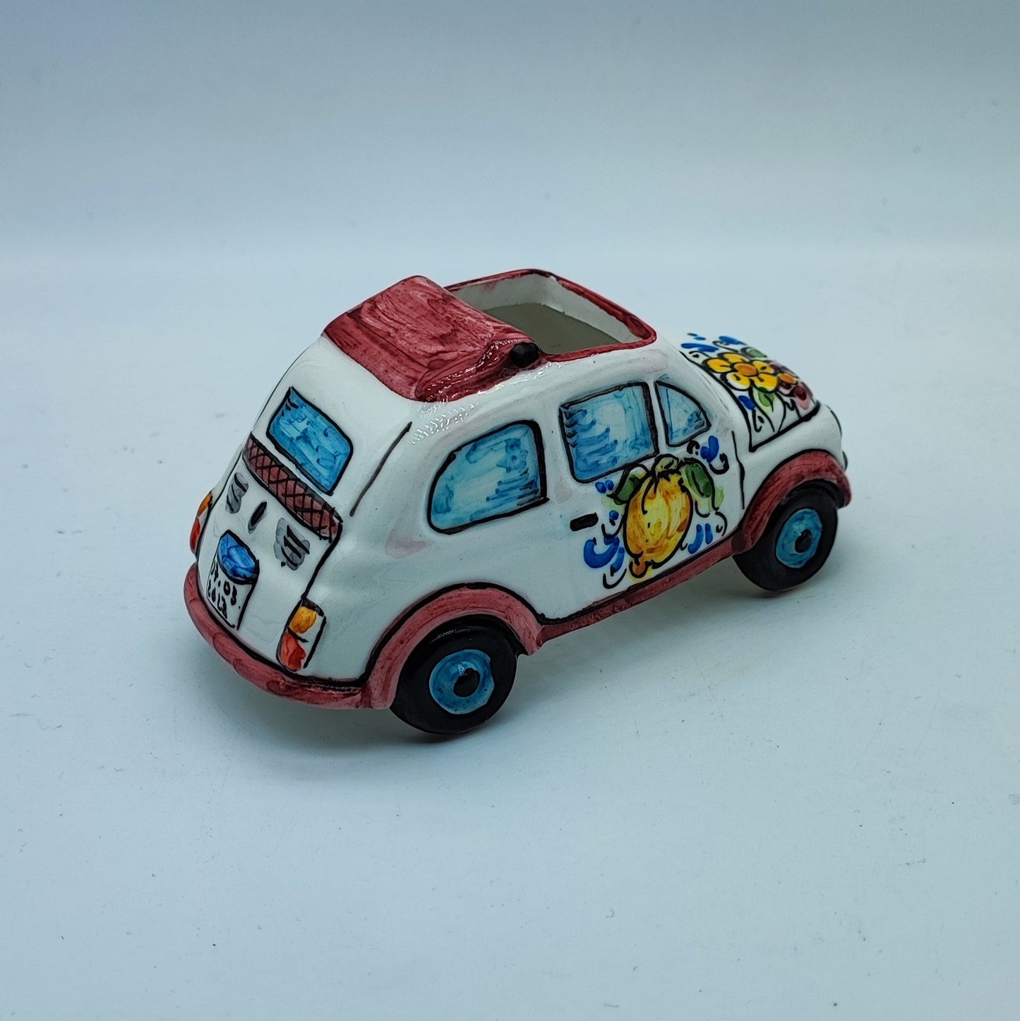 Cinquecento, Caltagirone ceramic vehicle