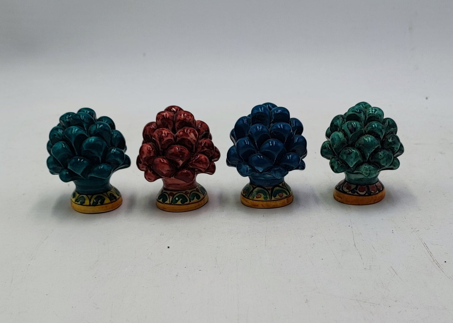 Handcrafted 6cm Caltagirone Pine Cone Ceramic Favor
