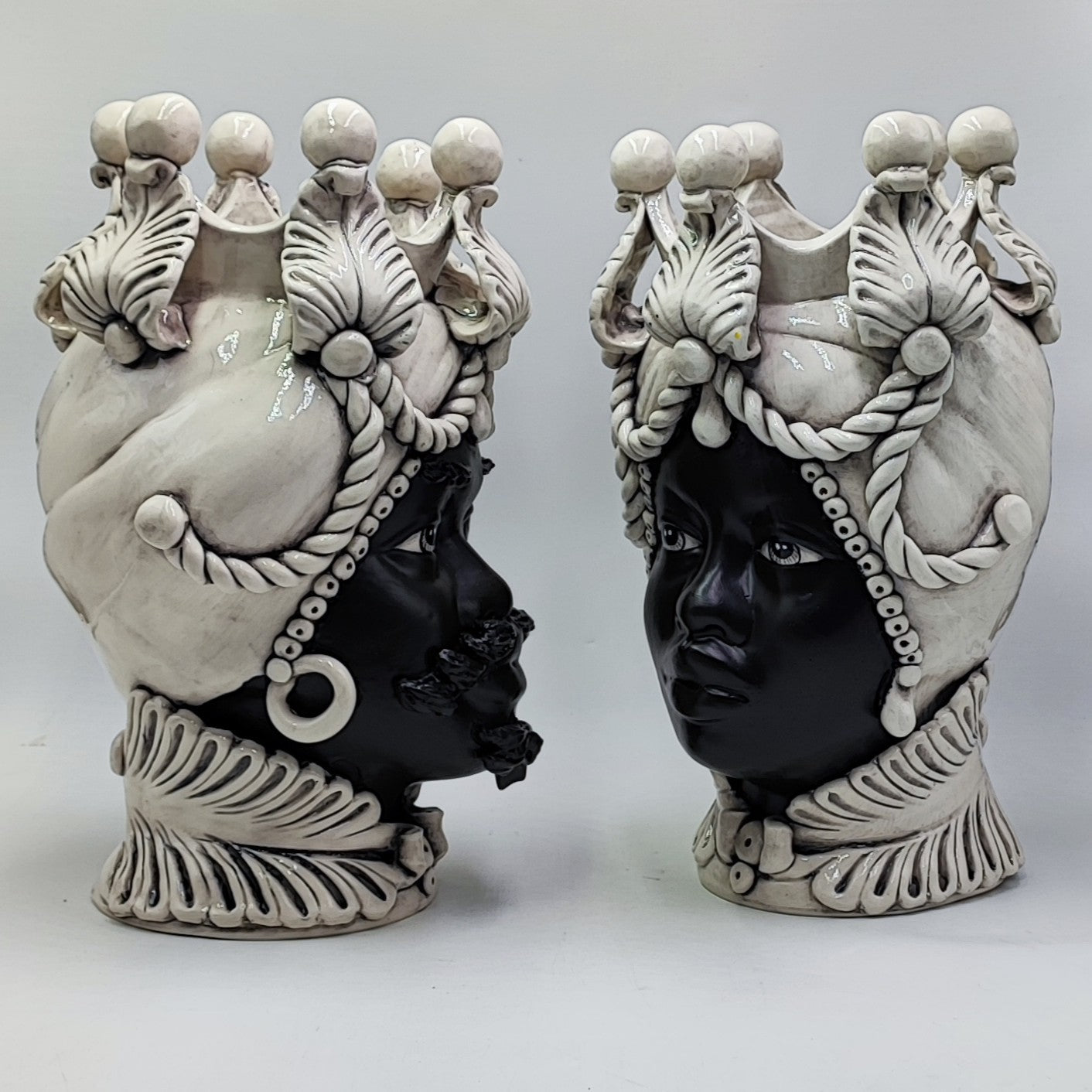 Regal Sicilian Moor’s Heads – Antique-Style Black Matte Couple, 42/43 cm (16.5/17 in)