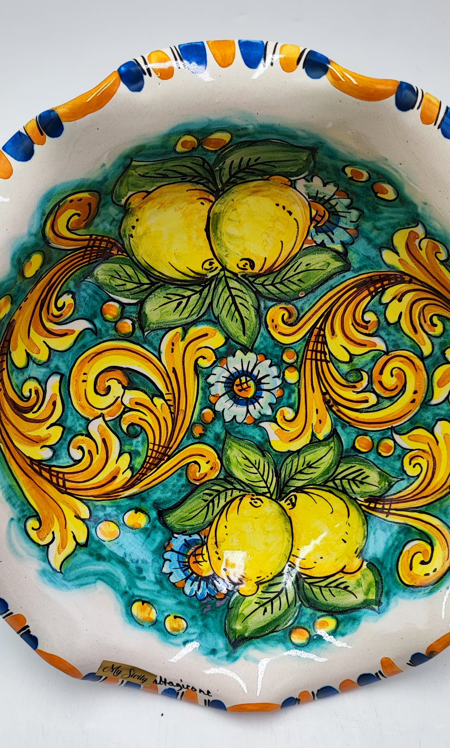 Centrotavola Smerlato, ceramica Caltagirone