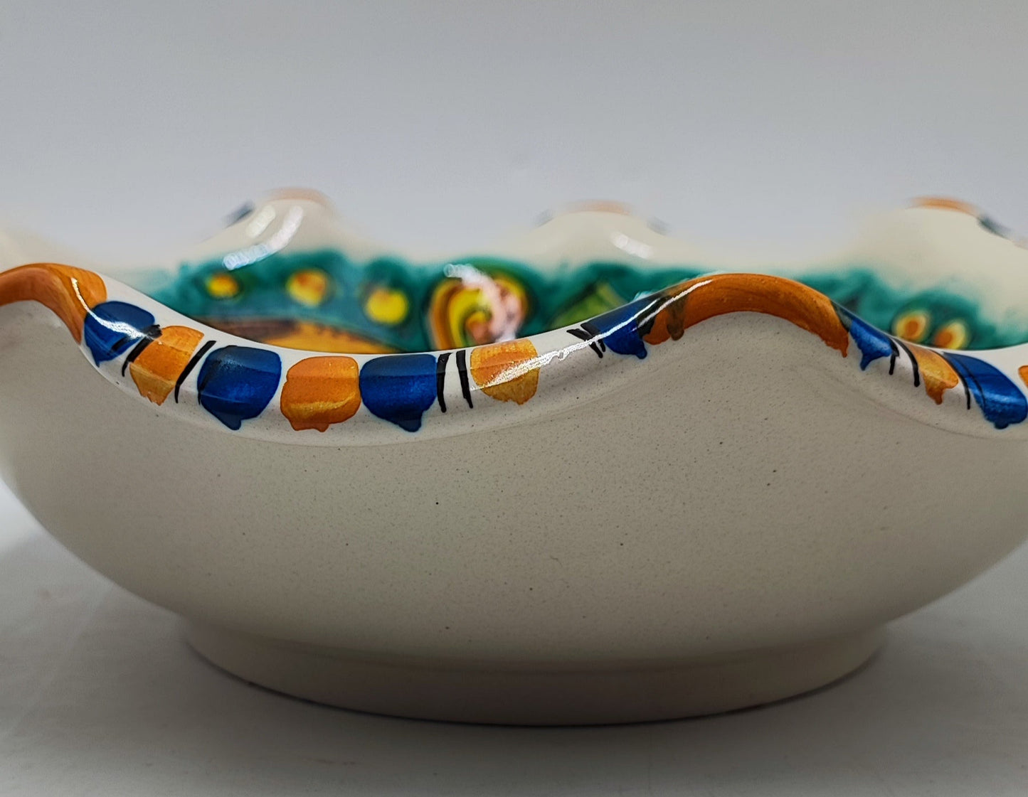 Centrotavola Smerlato, ceramica Caltagirone