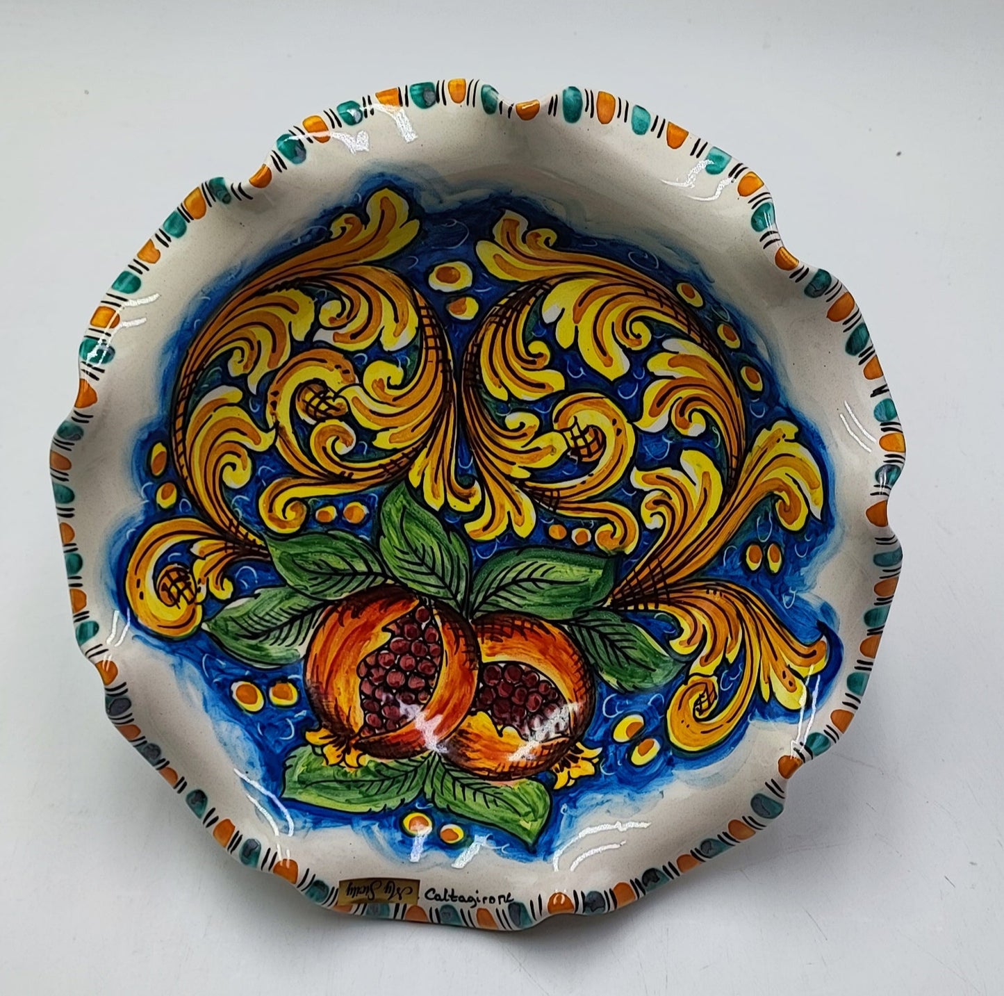 Centrotavola Smerlato, ceramica Caltagirone