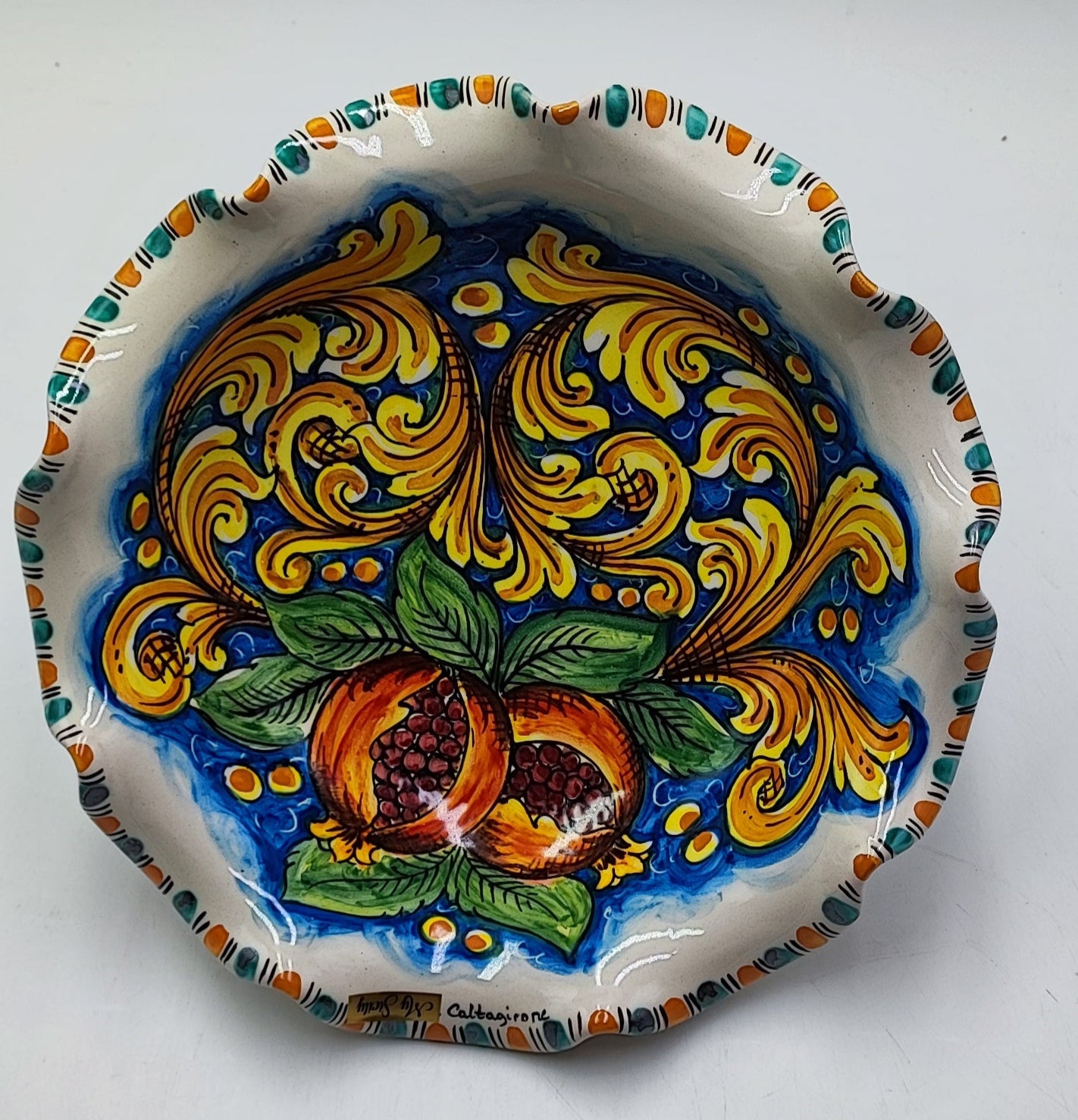 Centrotavola Smerlato, ceramica Caltagirone