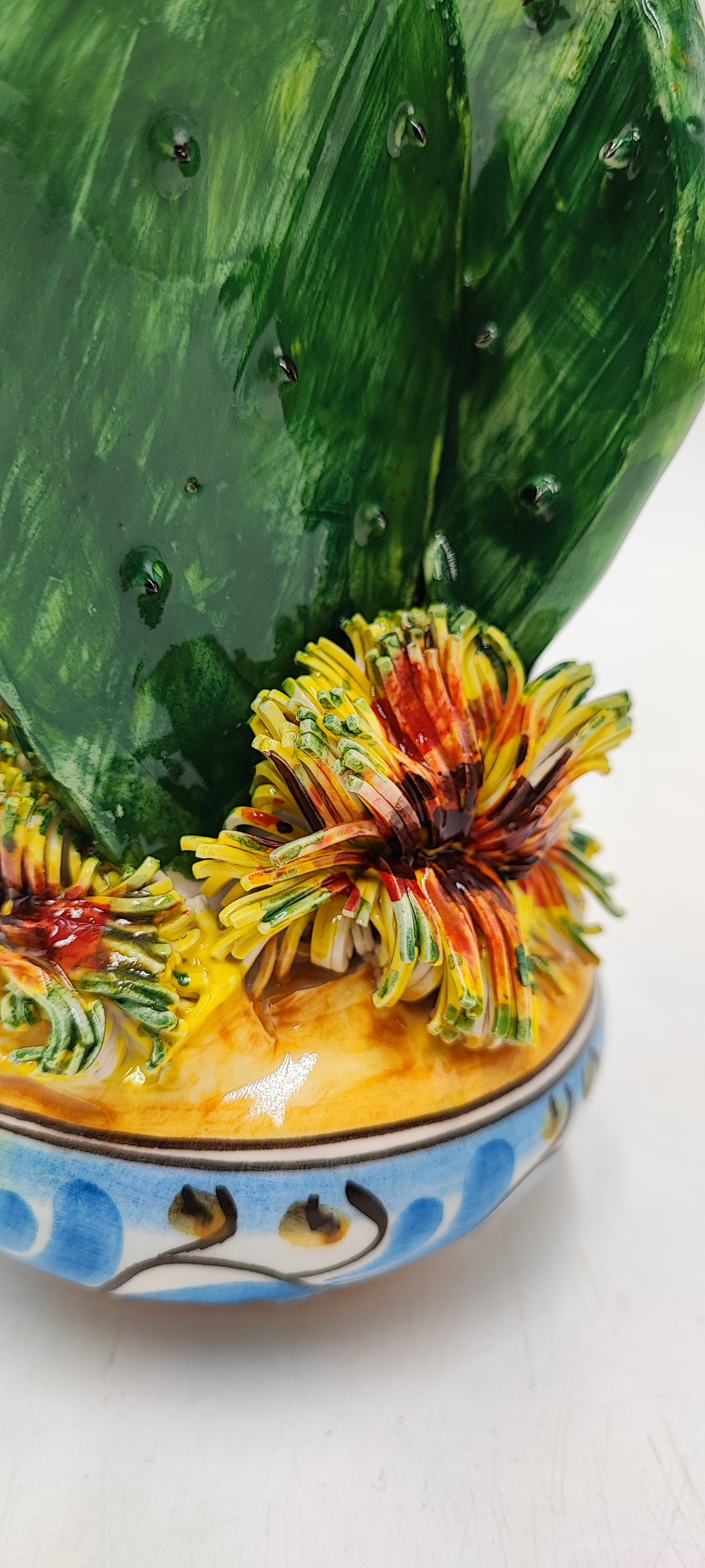 Ceramica di Caltagirone Prickly Pear Sculpture – 20 cm (7.8”) Height, 11 cm (4.3”) Width