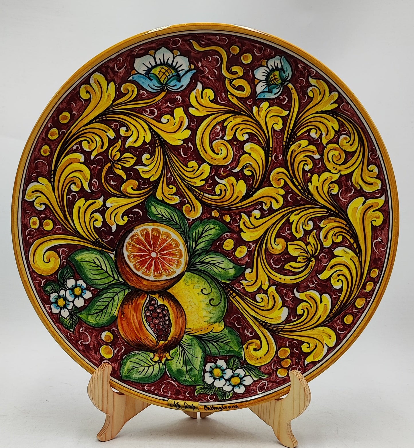 Elegant Caltagirone Ceramic Plates - Sicilian Art for a Unique Table Setting