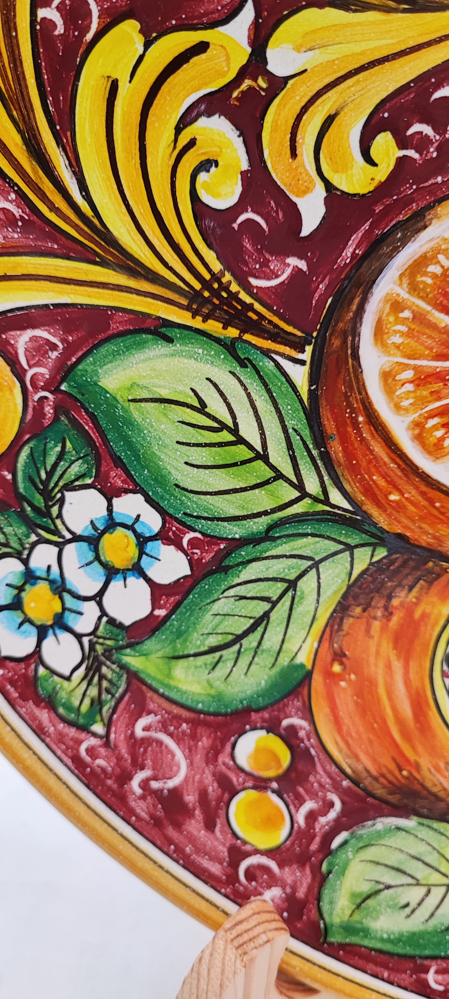 Elegant Caltagirone Ceramic Plates - Sicilian Art for a Unique Table Setting