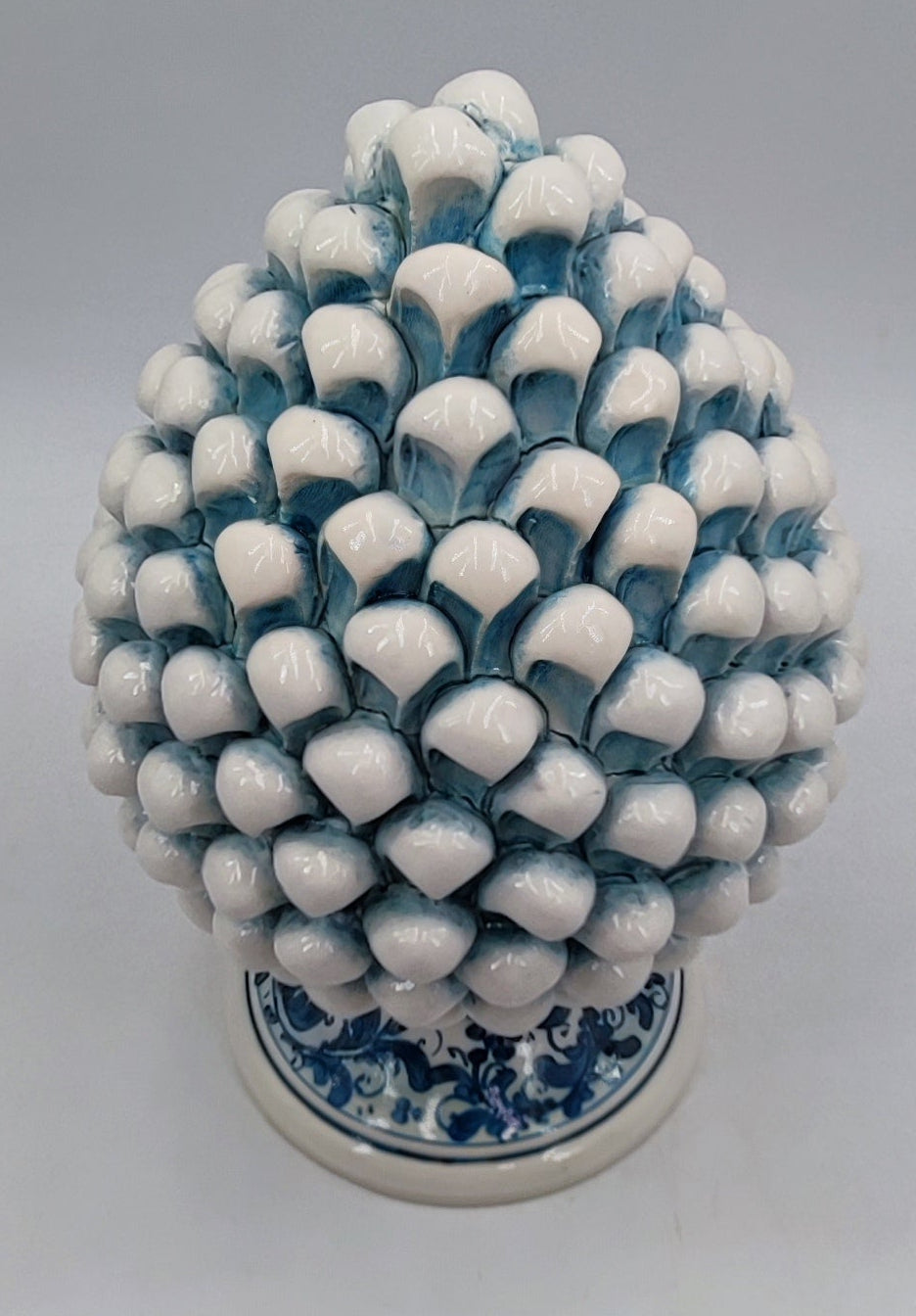 Handcrafted Sicilian Ceramic Pine Cone: Rustic Home Decor (30/32 cm)