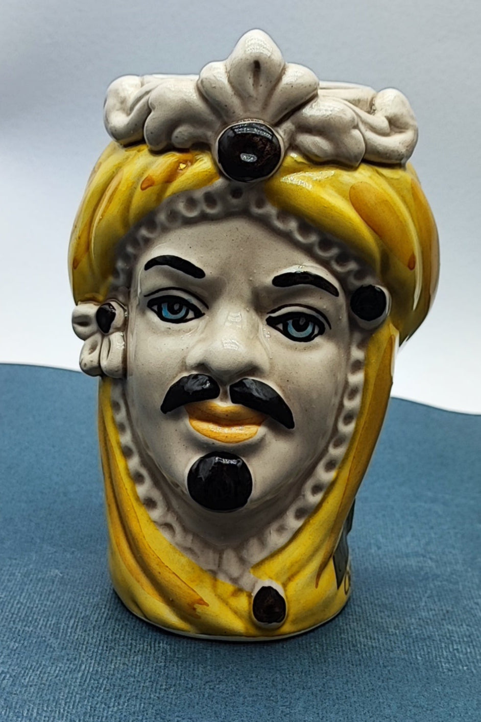 Moorish heads decor