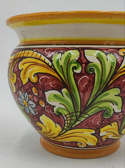 Artistic Vase Holder
