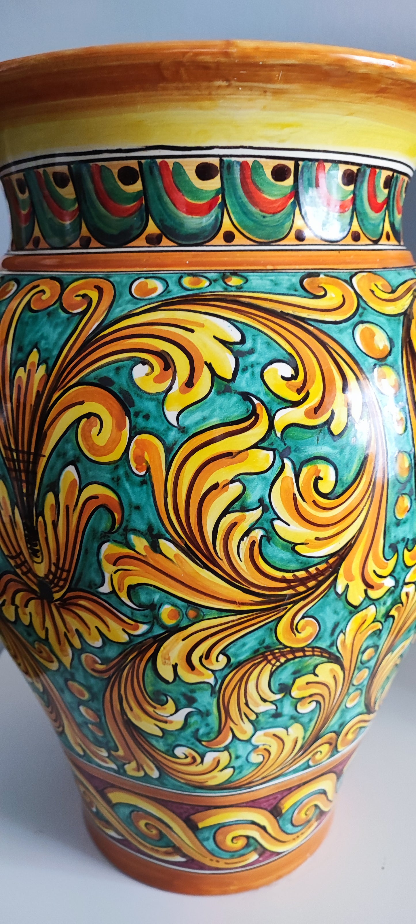 Caltagirone umbrella stand for entryway