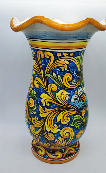 Ceramic vase holder