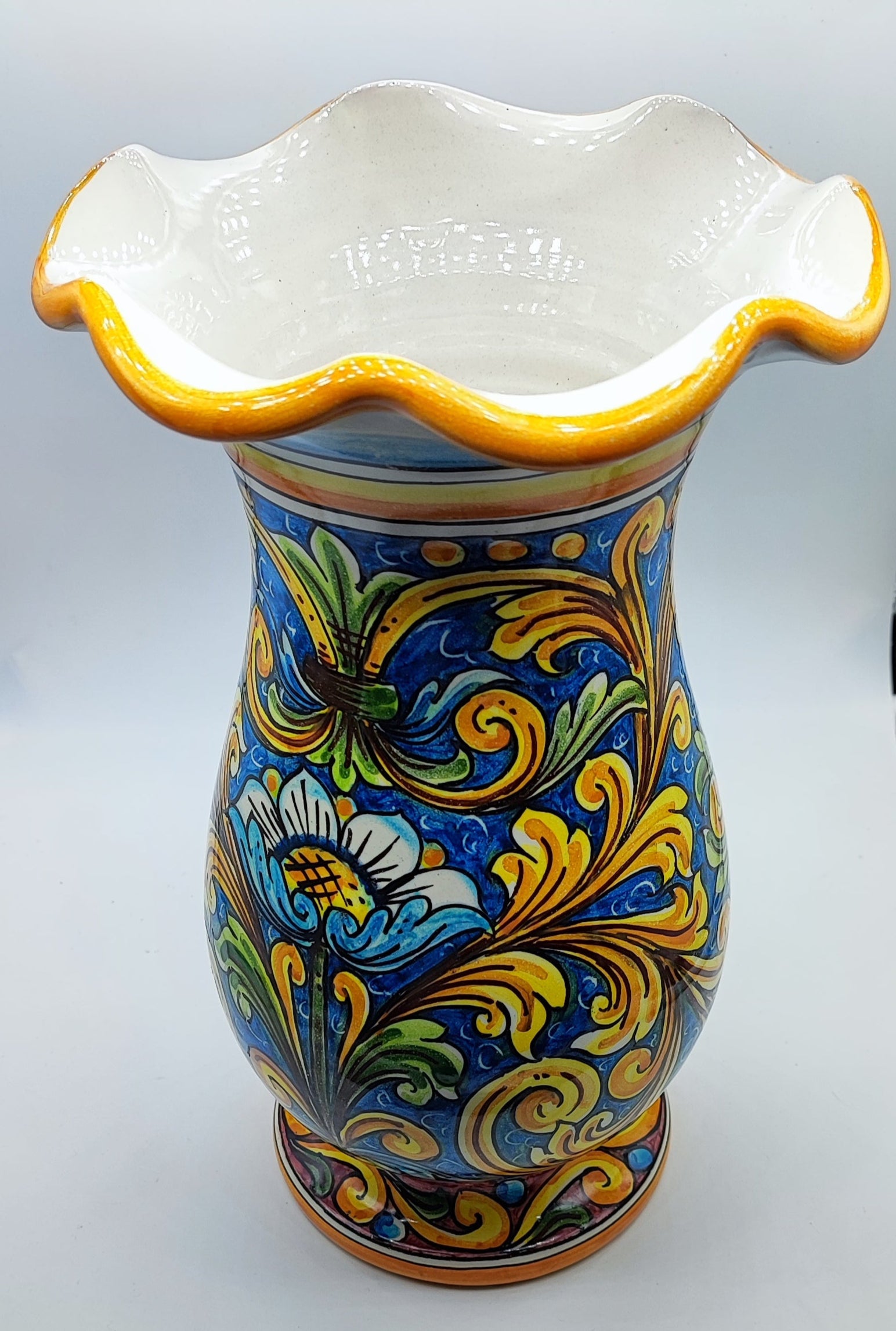 Decorative pottery