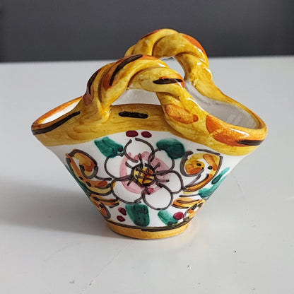 traditional Sicilian basket pottery