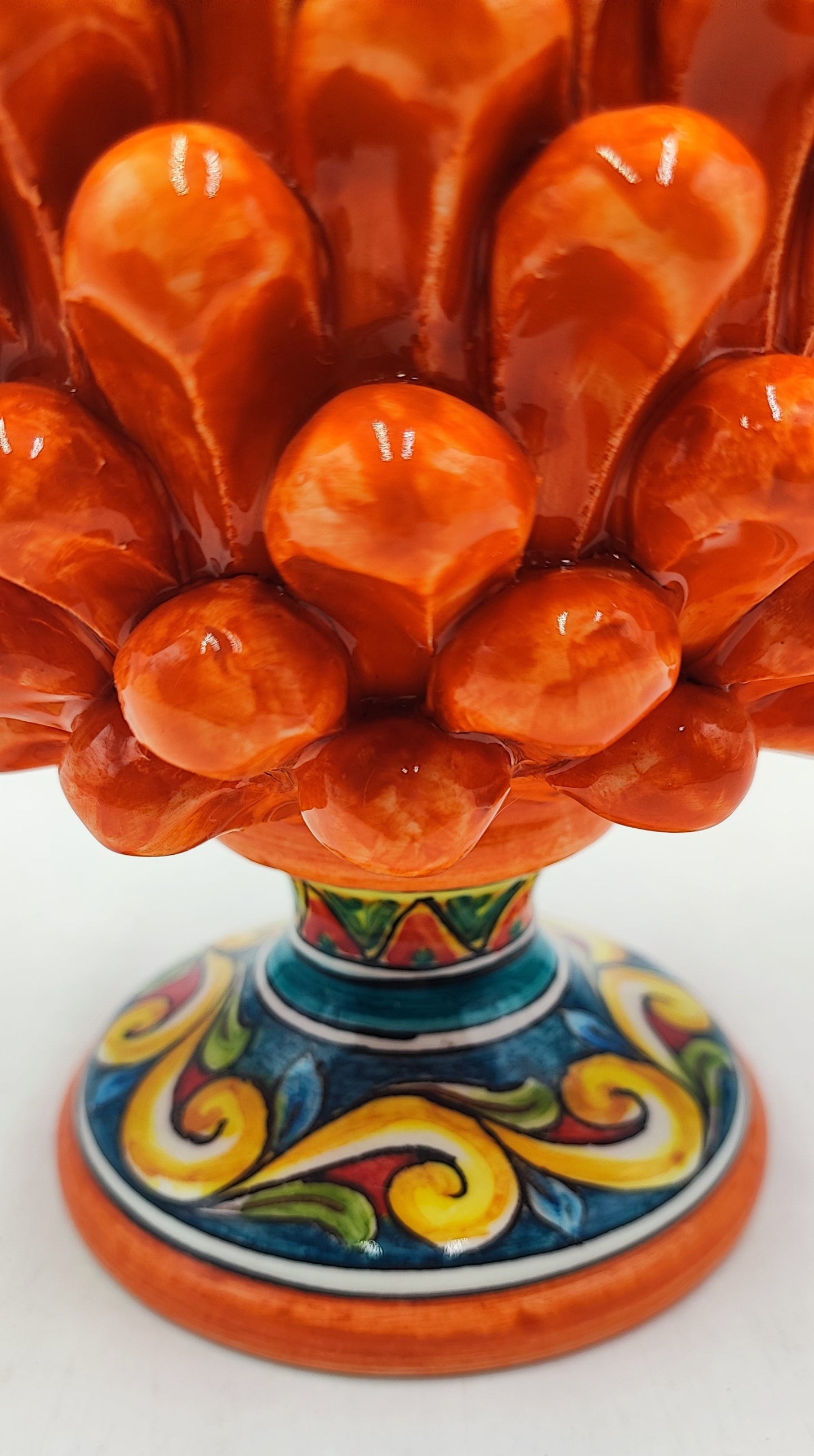 Handcrafted Ceramic Pine Cone - A Stunning Art Piece for Home Decor Enthusiasts and Italian Pottery Collectors