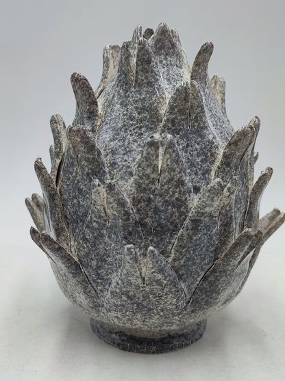 Caltagirone Ceramic Mother of Pearl Artichoke (15/16 cm) - Sicilian Craftsmanship