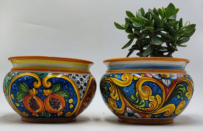 Handmade Round Ceramic Cachepot from Ceramica di Caltagirone – 22.5cm x 16cm (8.85” x 6.3”)
