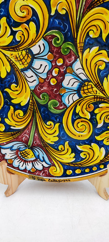 Elegant Caltagirone Ceramic Plates - Sicilian Art for a Unique Table Setting