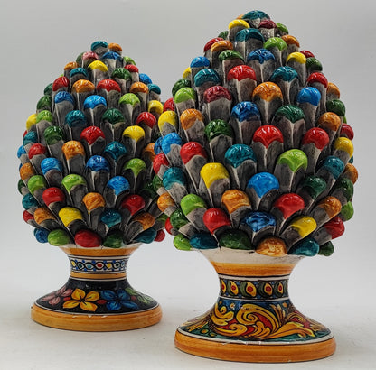 Handcrafted Sicilian Ceramic Pine Cone: Mediterranean Home Decor (26/27 cm)