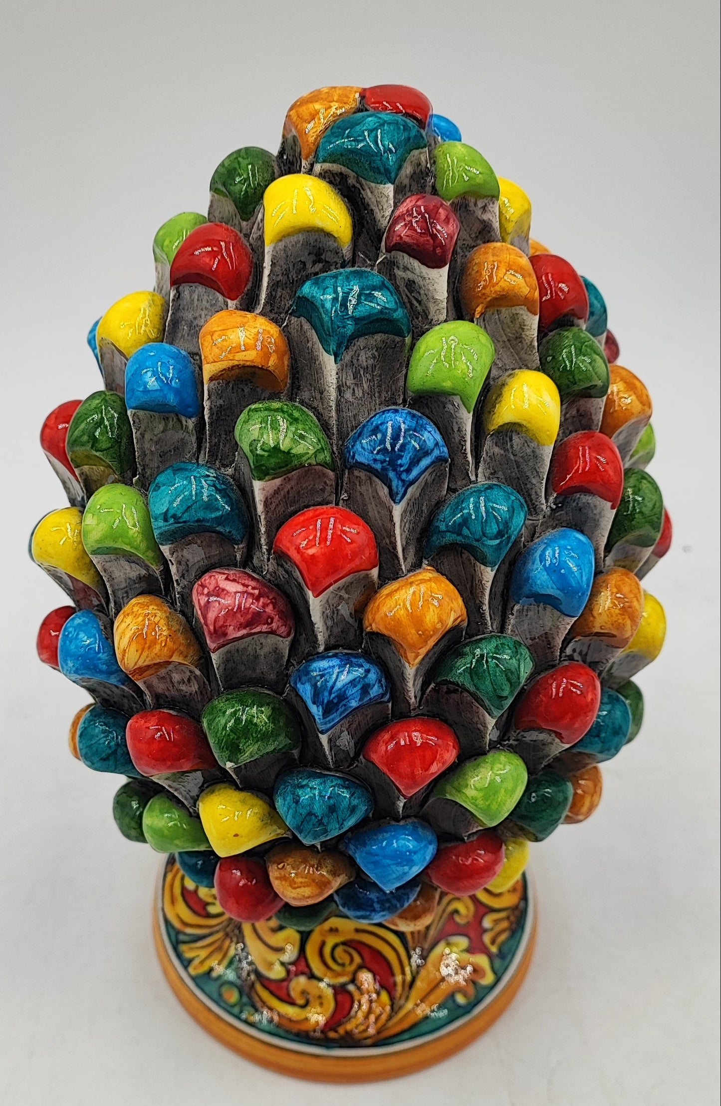 Handcrafted Sicilian Ceramic Pine Cone: Mediterranean Home Decor (26/27 cm)