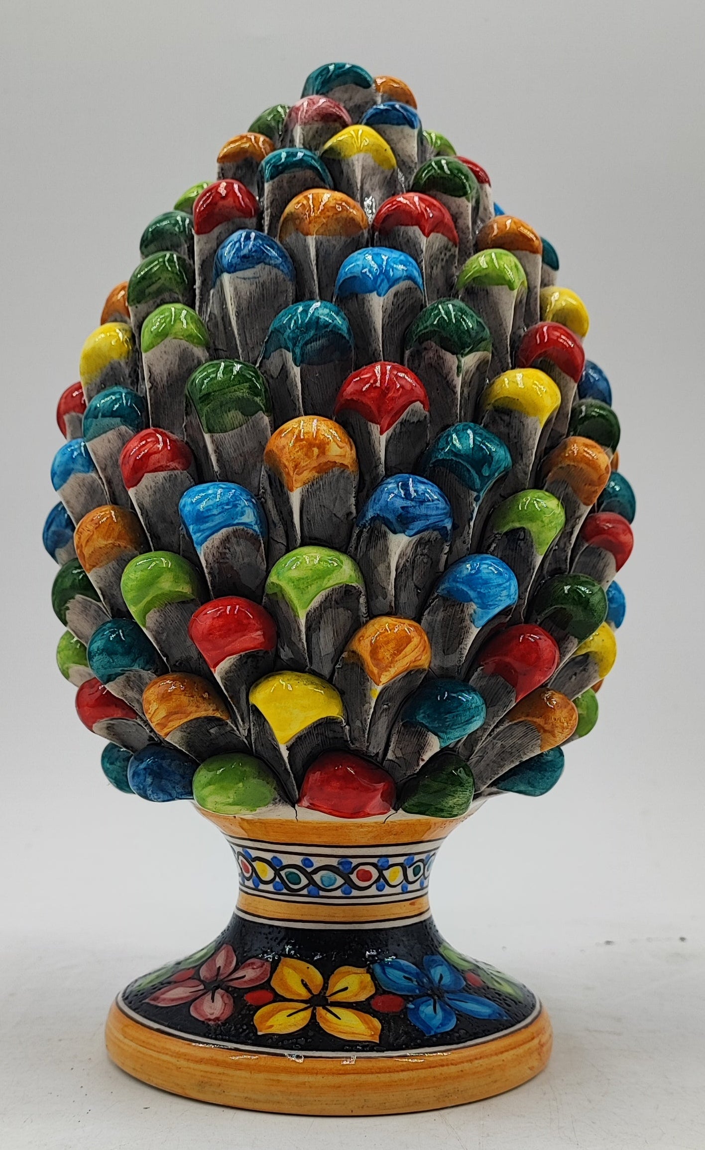 Handcrafted Sicilian Ceramic Pine Cone: Mediterranean Home Decor (26/27 cm)