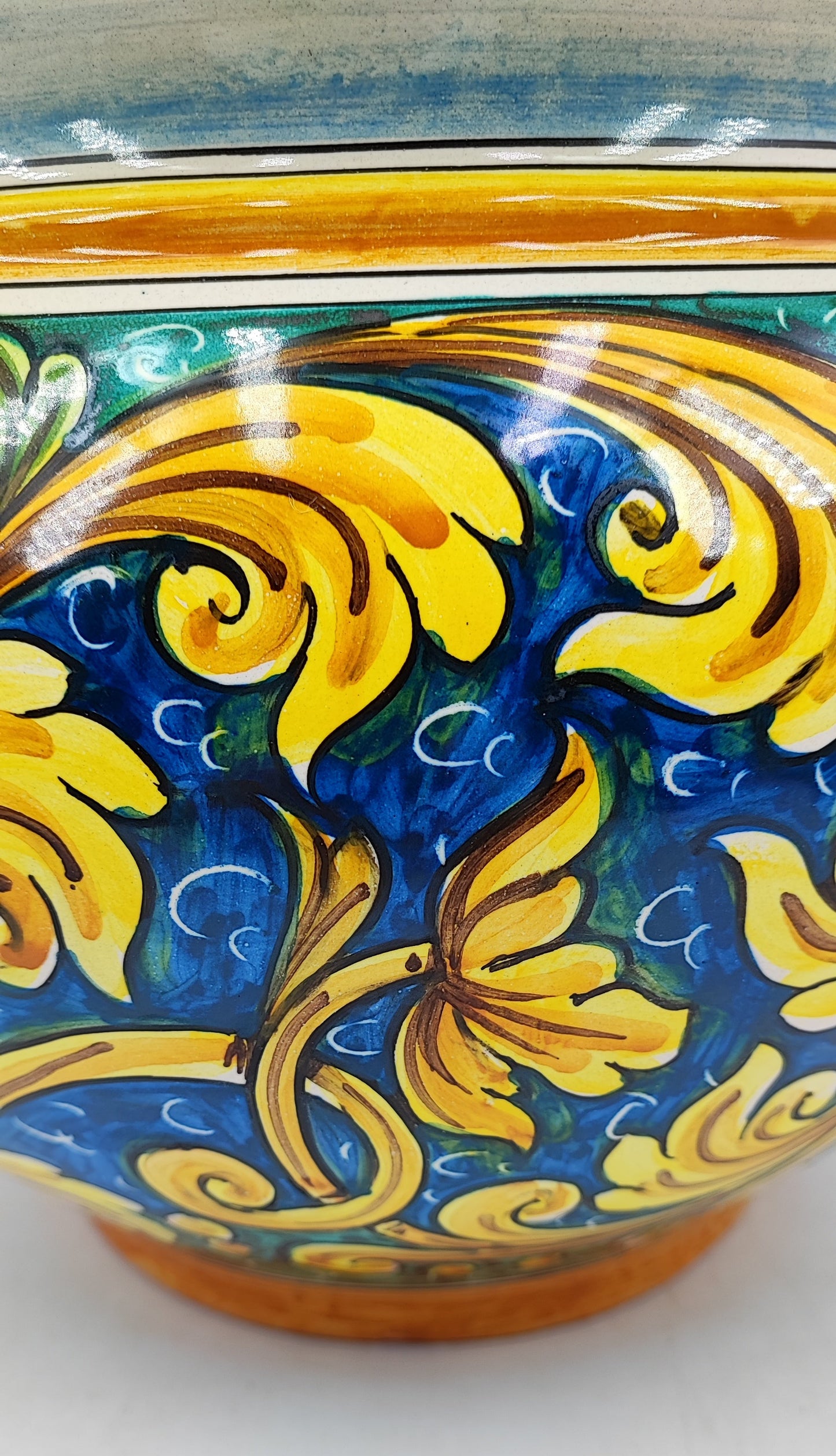 Caltagirone Bordeaux Ceramic vase holder 30cm