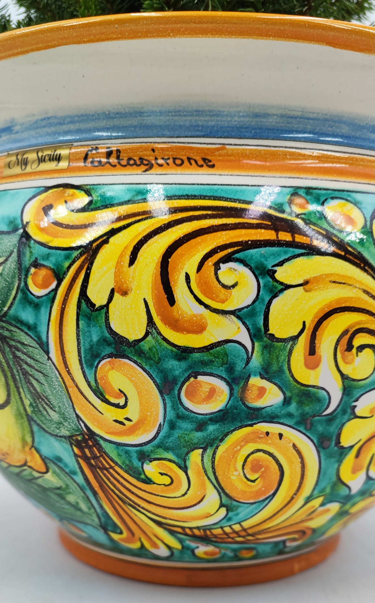 Caltagirone Acqua Green Ceramic vase holder 27cm