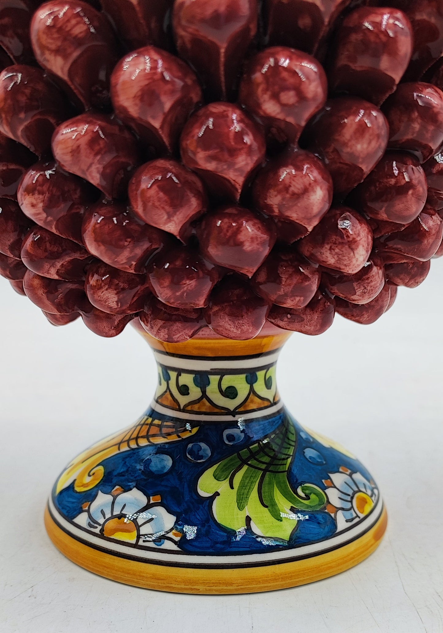 Rustic Sicilian Pine Cone Decor – 27 cm