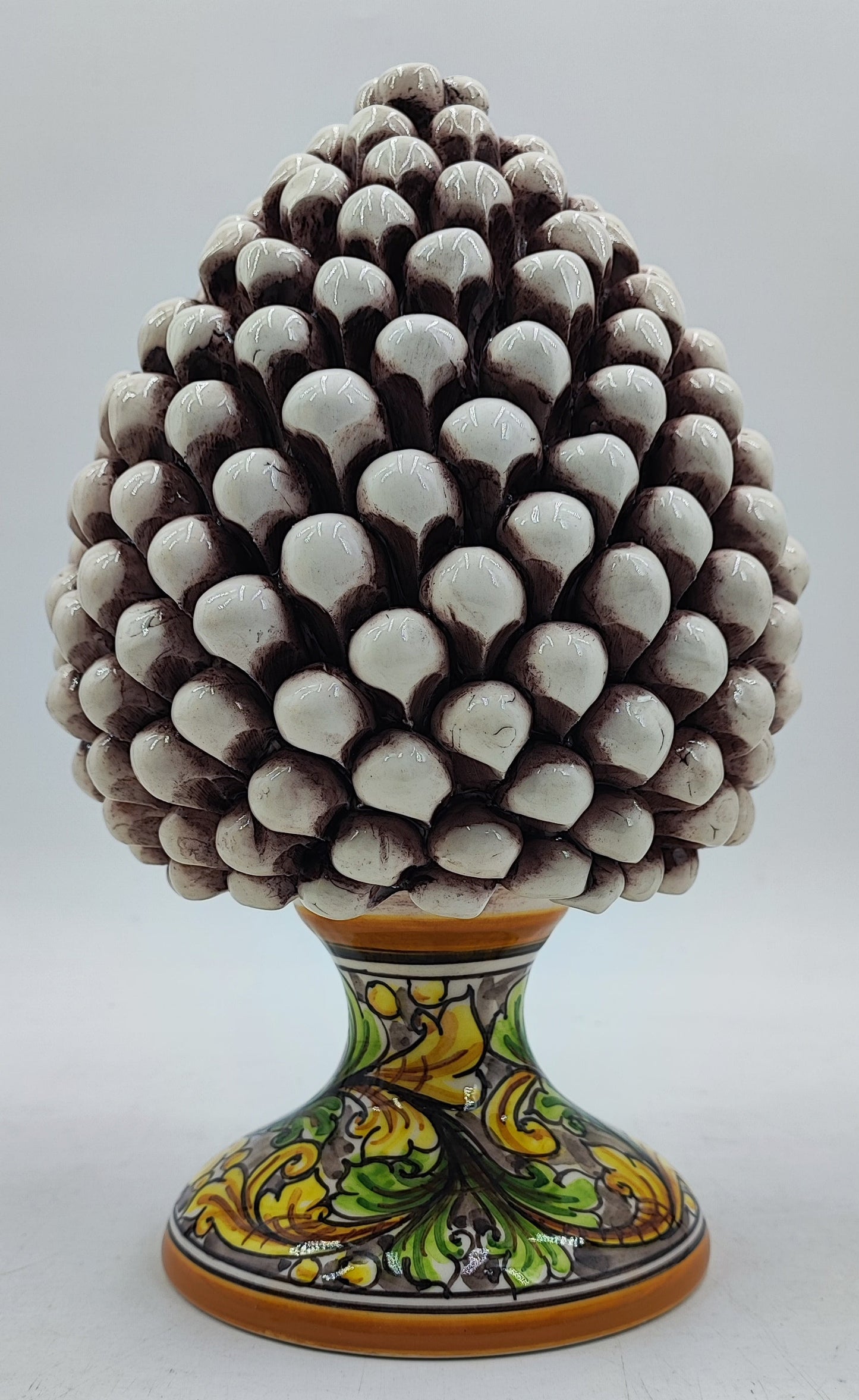Rustic Sicilian Pine Cone Decor – 27 cm