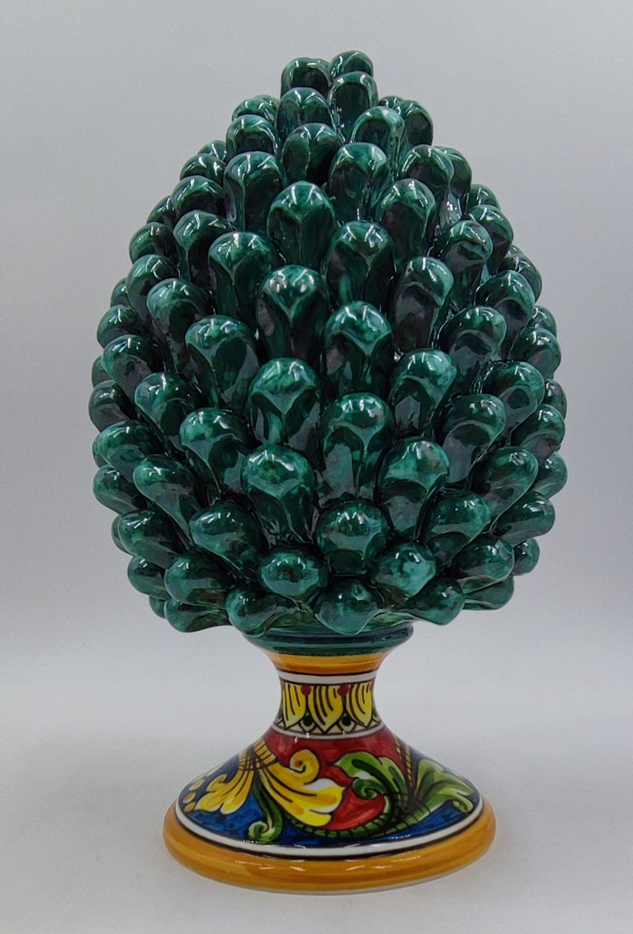 Handcrafted Sicilian Ceramic Pine Cone: Rustic Home Decor (30/32 cm)