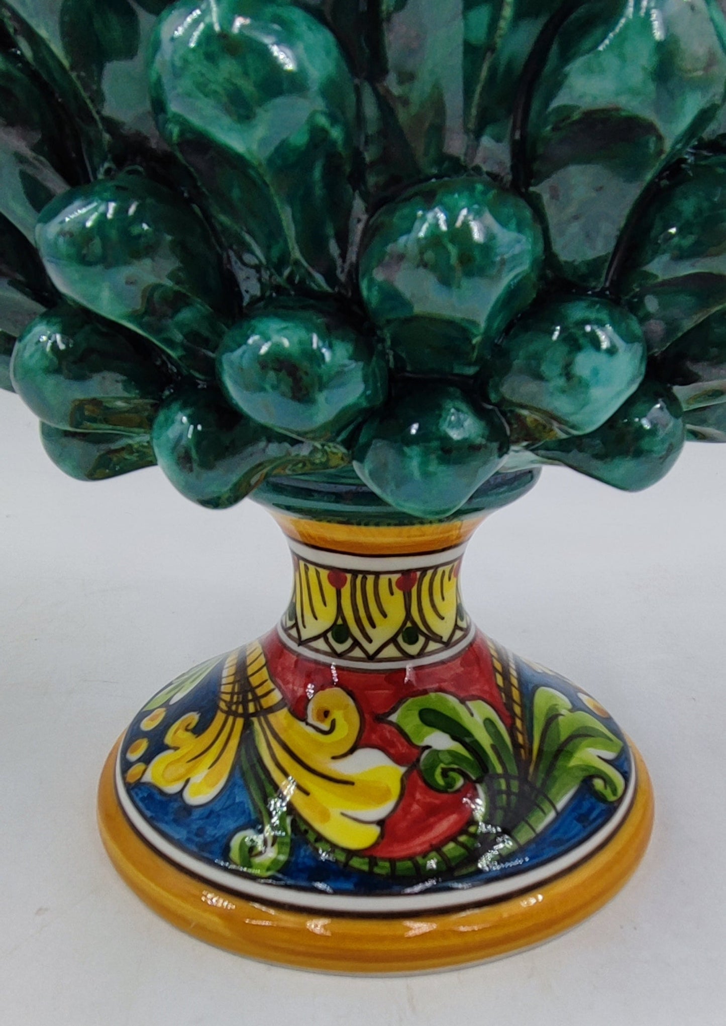 Handcrafted Sicilian Ceramic Pine Cone: Rustic Home Decor (30/32 cm)