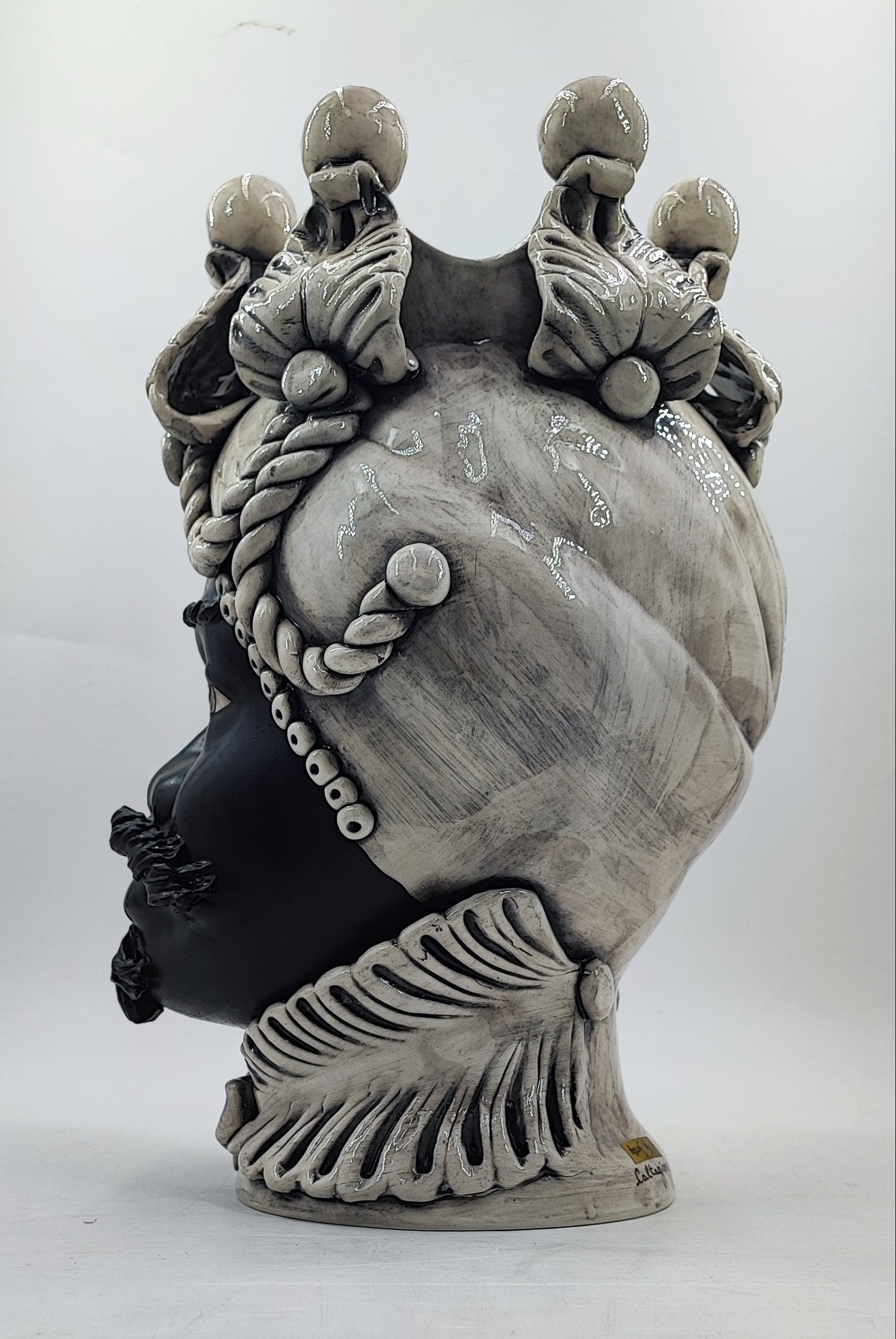 Regal Sicilian Moorish Heads – 42/43 cm