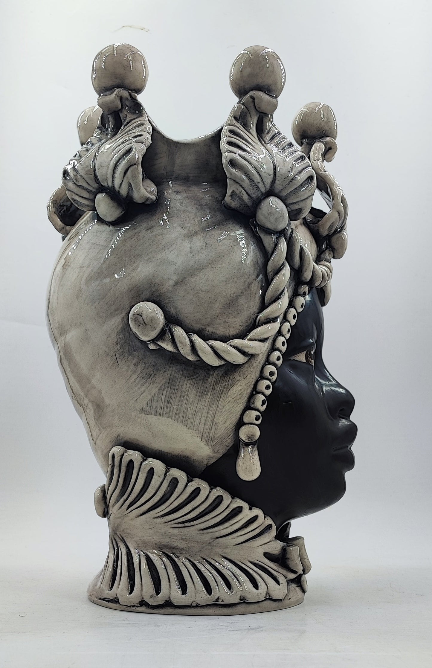 Regal Sicilian Moorish Heads – 42/43 cm