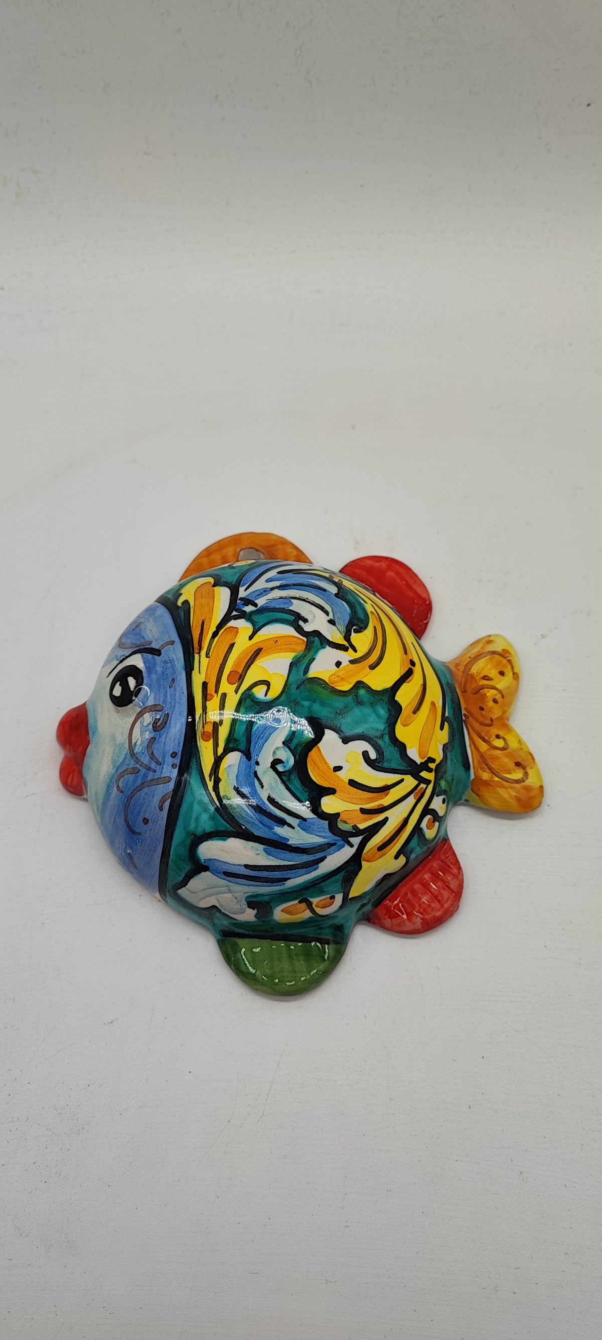 Sicilian Ceramic Fish Wall Decor – Hand Painted, 15 × 14 cm