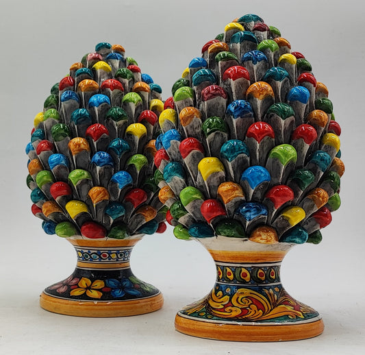 Handcrafted Sicilian Ceramic Pine Cone: Mediterranean Home Decor (26/27 cm)