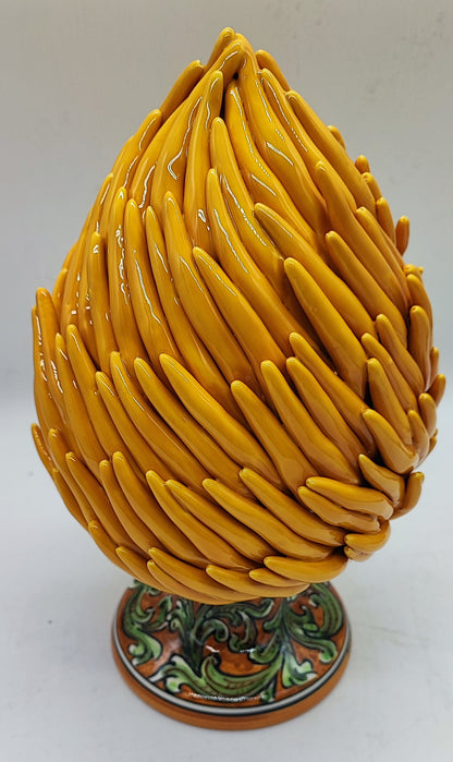 Hand-painted Caltagirone style base of yellow Sicilian ceramic Pigna