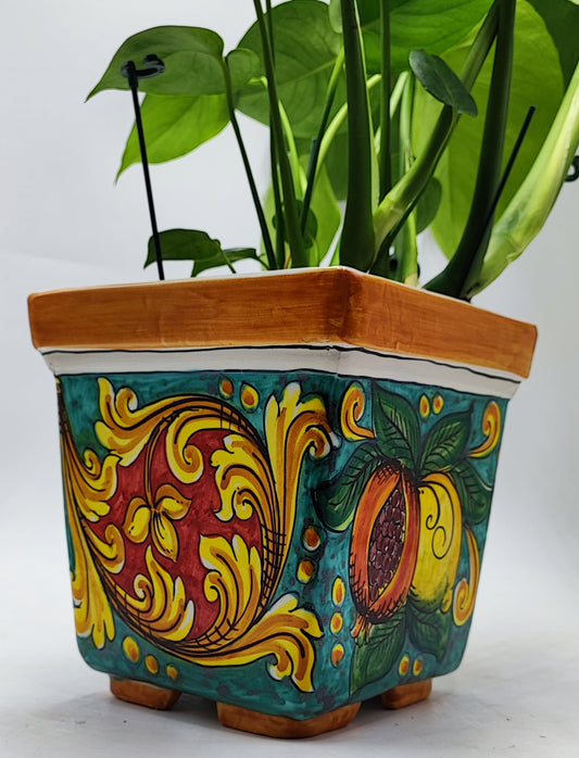 indoor planter

